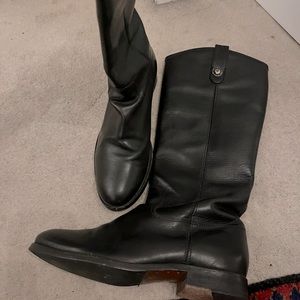 Frye leather boots good condition worn 3-4 times. Size 7.5B
